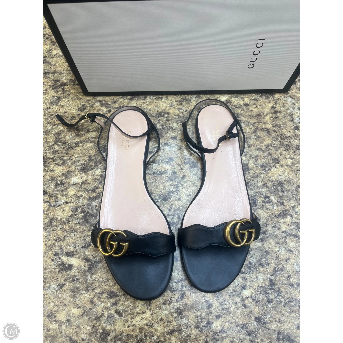 Shoes Luxury Designer By Gucci In Black, Size: 9