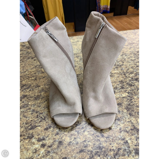 Boots Ankle Heels By Gianni Bini In Beige, Size: 9.5