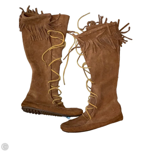 Boots Knee Flats By Minnetonka In Tan, Size: 6