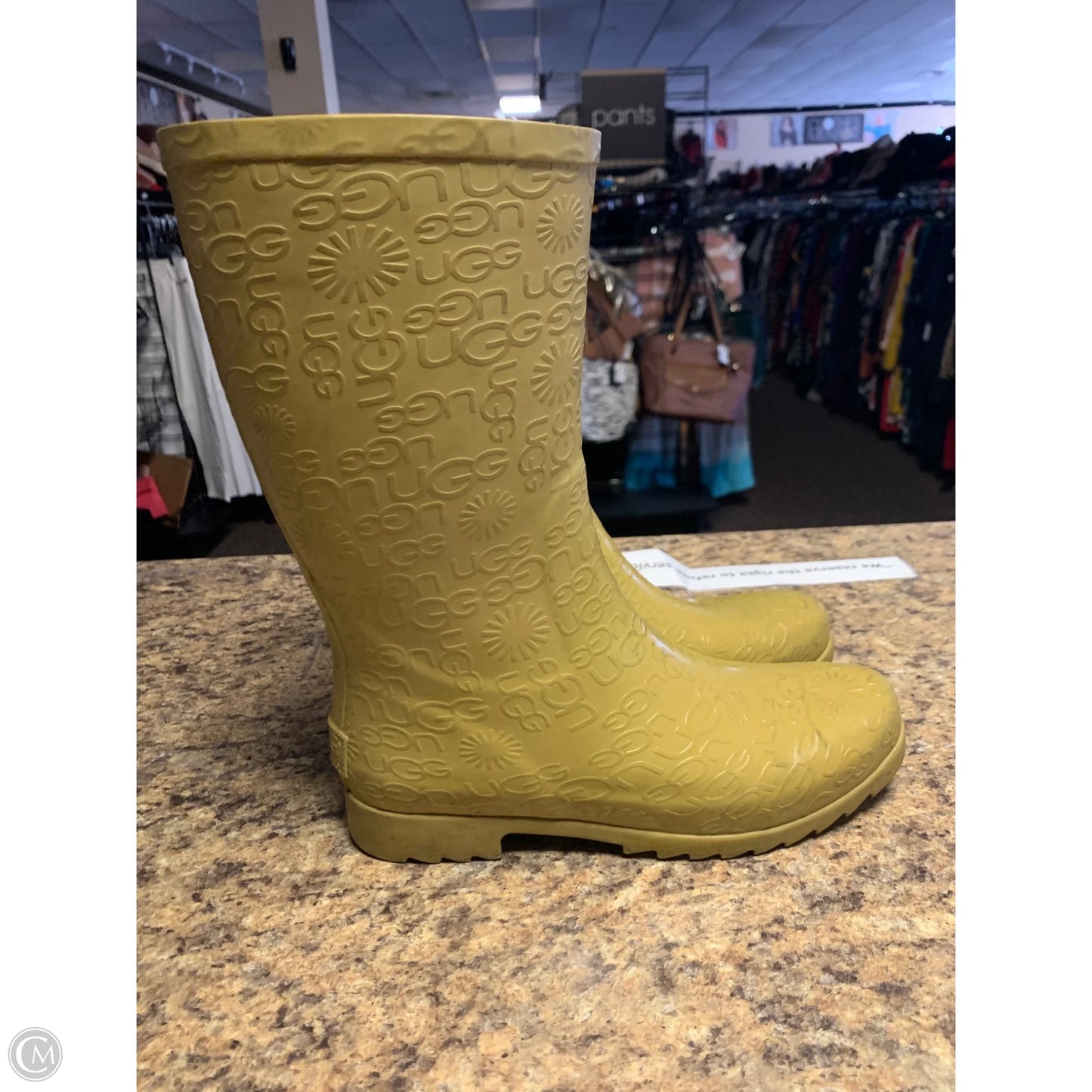 Boots Designer By Ugg In Green, Size: 9