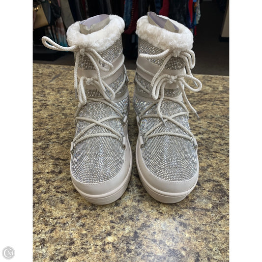 Boots Snow By Cmf In Cream, Size: 10