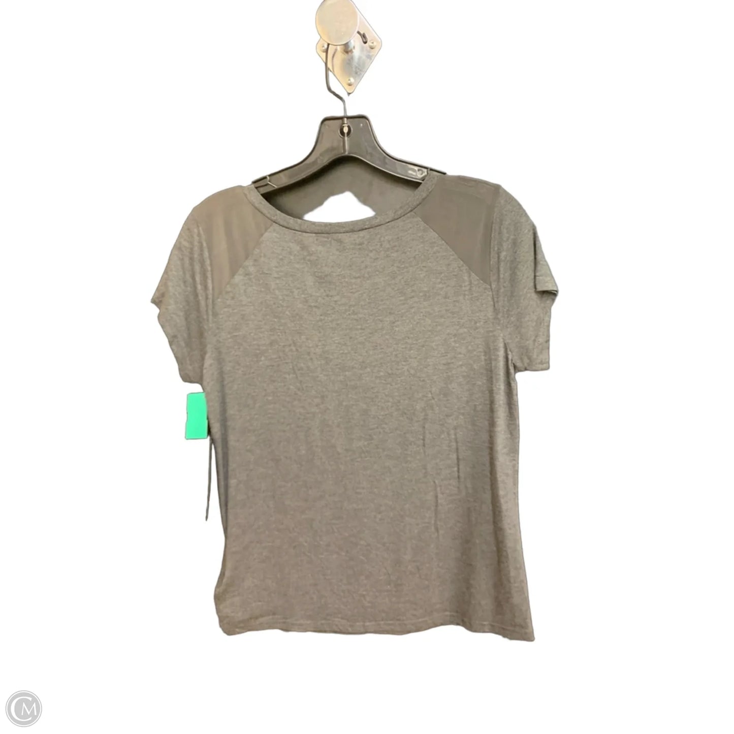 Top Short Sleeve By Bebe In Grey, Size: S