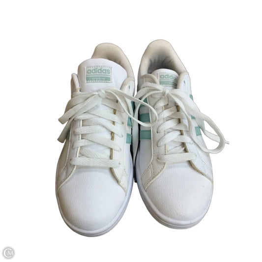Shoes Sneakers By Adidas In White, Size: 8