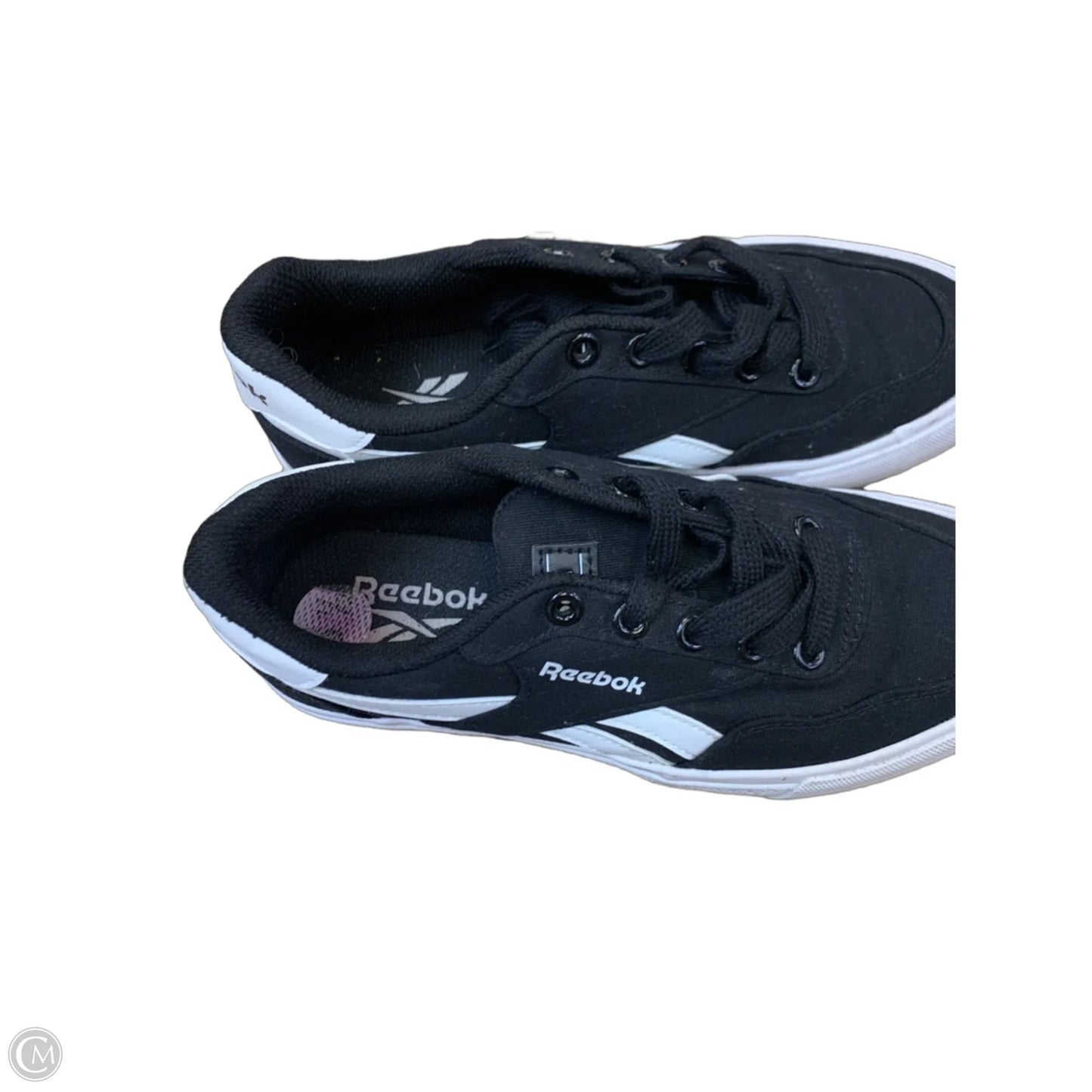Shoes Sneakers By Reebok In Black & White, Size: 6.5