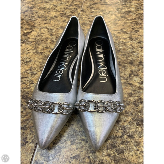 Shoes Flats By Calvin Klein In Silver, Size: 7