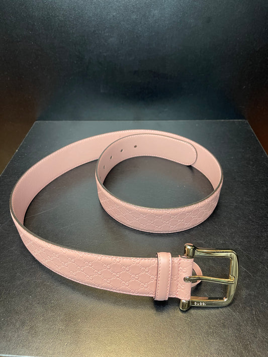 Gucci Women's Pink Leather GG Microguccissima Buckle Belt